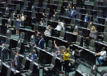 Comisión de Justicia en San Lázaro avala reforma a Ley de la FGR; pasa a pleno