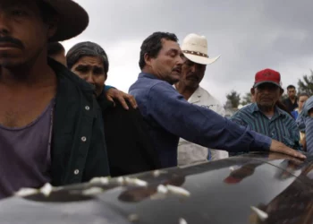 México indemniza a casi 50 víctimas de la mayor matanza del narco contra migrantes