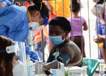 Juez de Chihuahua obliga a Salud a elaborar un plan para evitar contagios de COVID-19 en migrantes