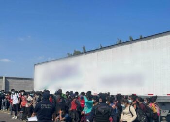 Choferes de tráileres de migrantes detenidos pero dueños desconocidos